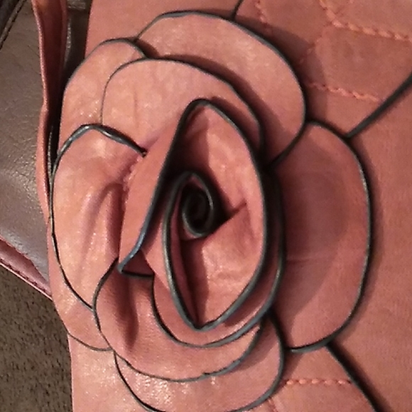 Purses - Picture 9 of 10